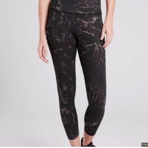 Athleta Velocity Stash Pocket tight in petite!